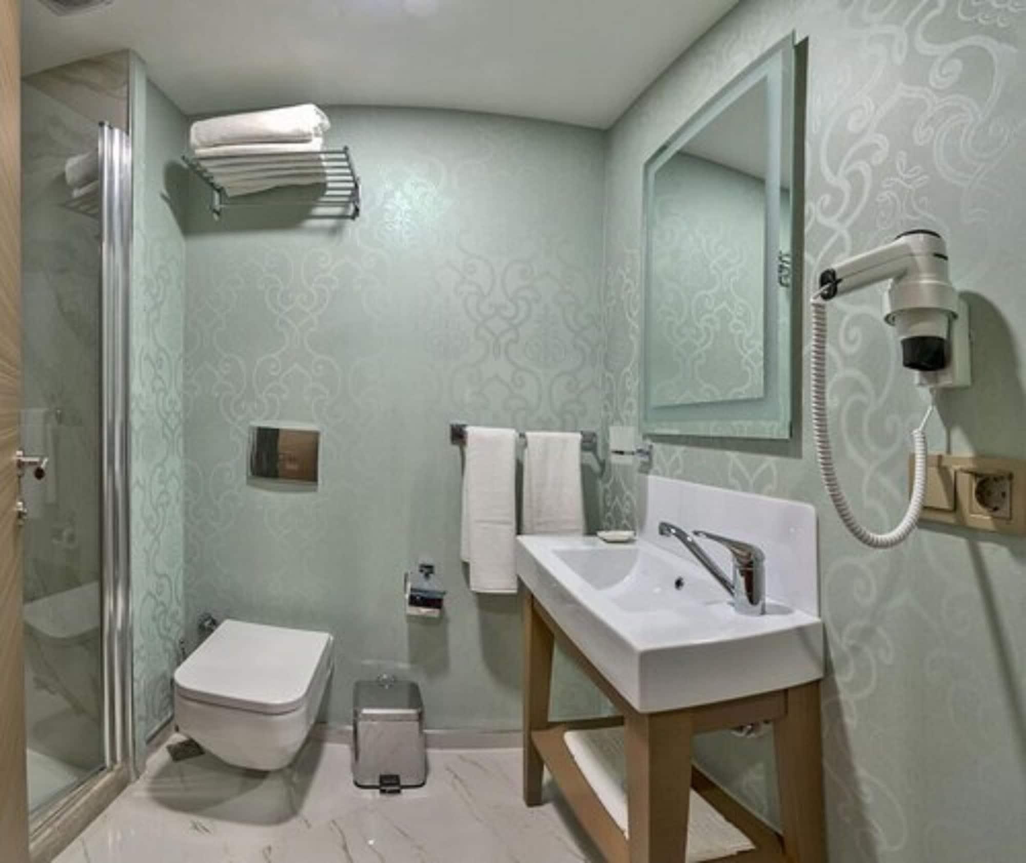 Taximist Hotel 3*